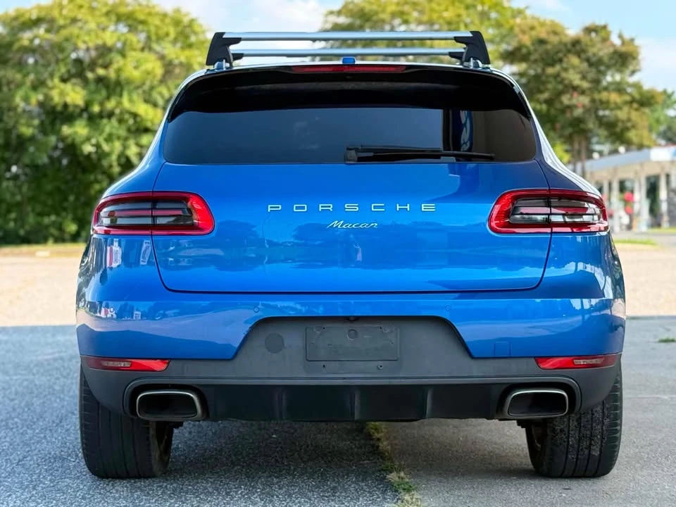 2017 Porsche Macan - Image 8 of 17