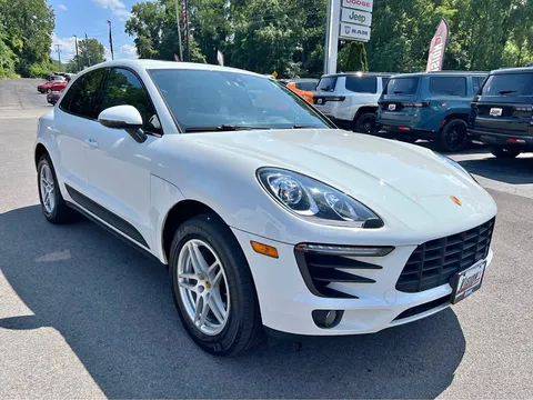2017 Porsche Macan