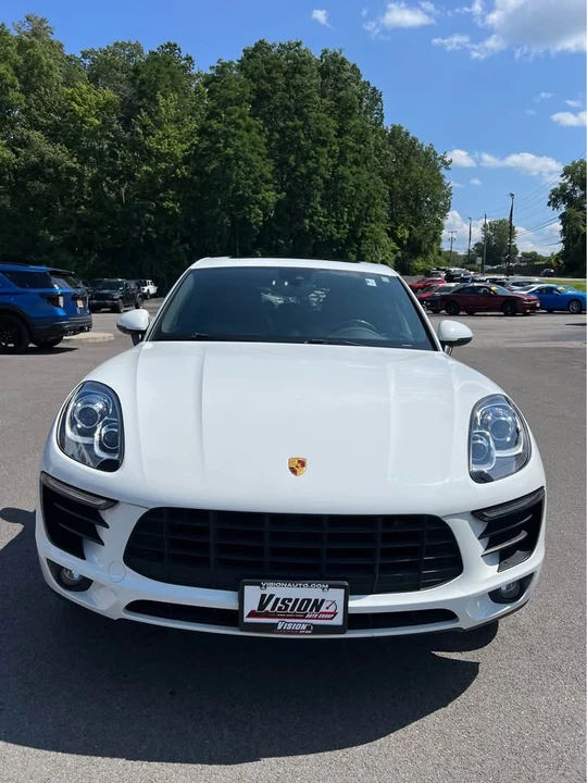 2017 Porsche Macan - Image 2 of 20