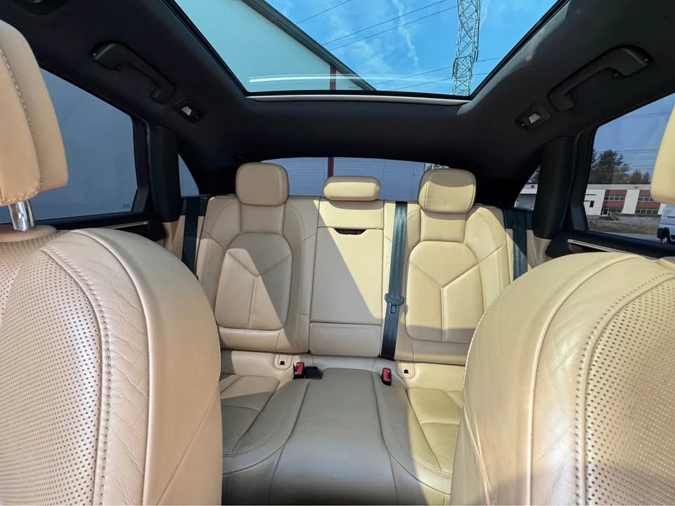 2017 Porsche Macan - Image 19 of 20