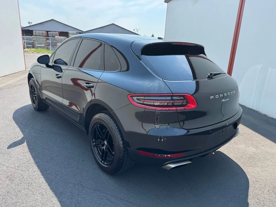 2017 Porsche Macan - Image 7 of 20