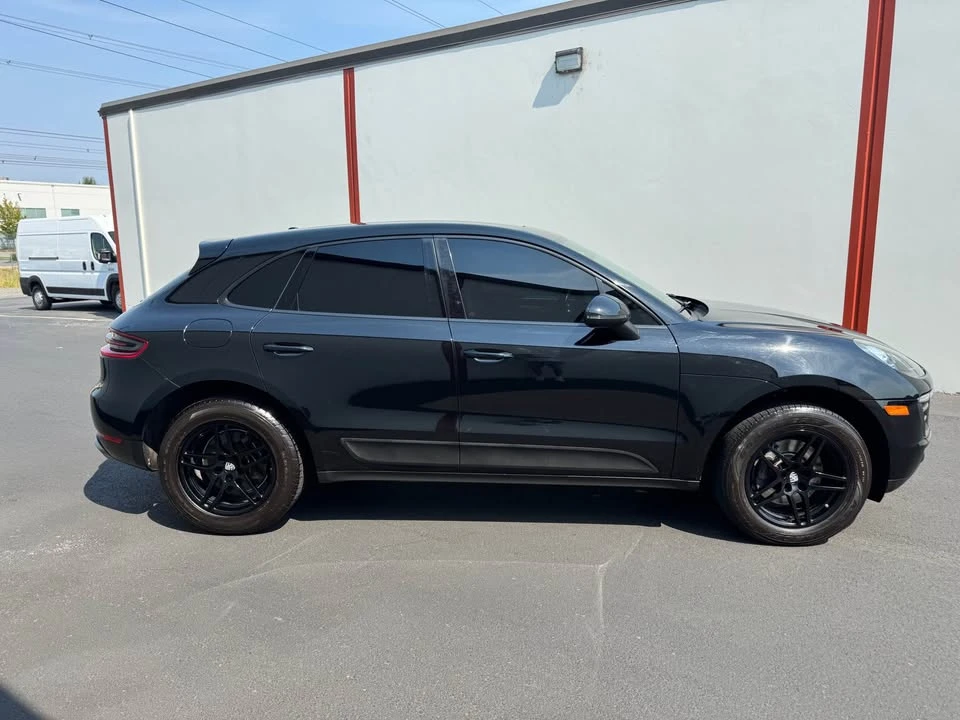 2017 Porsche Macan - Image 4 of 20
