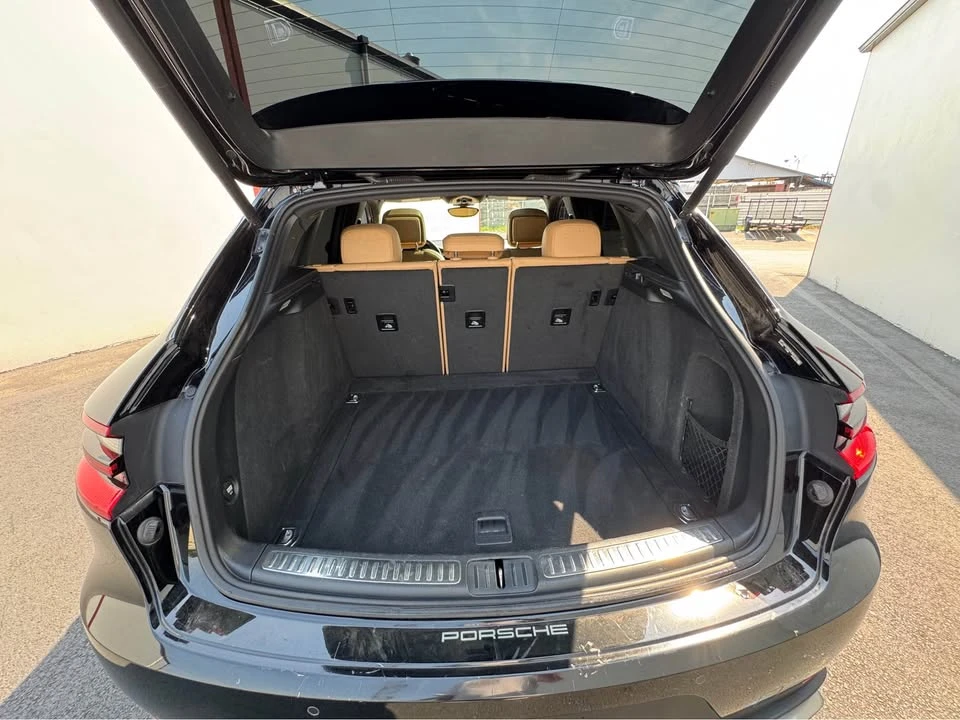 2017 Porsche Macan - Image 12 of 20