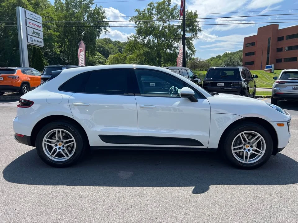 2017 Porsche Macan - Image 5 of 20
