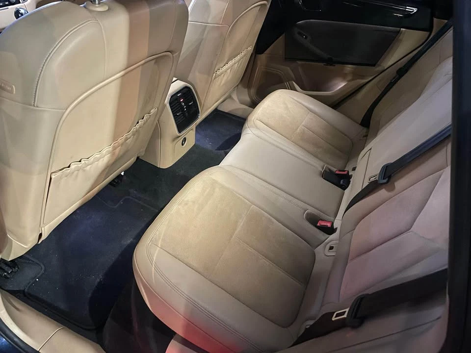 2017 Porsche Macan - Image 14 of 14