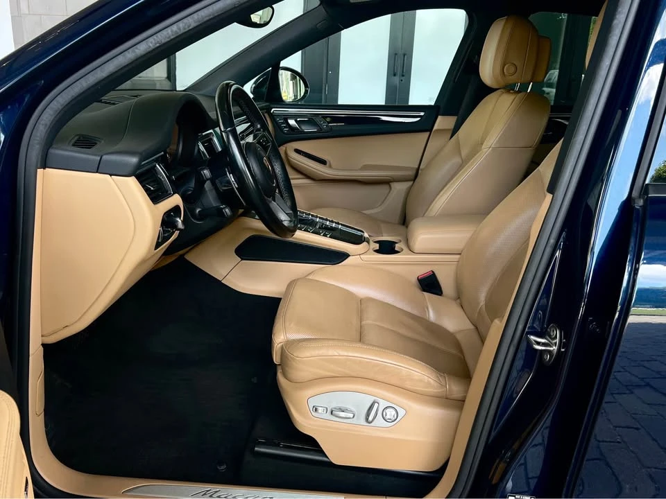 2017 Porsche Macan - Image 6 of 13