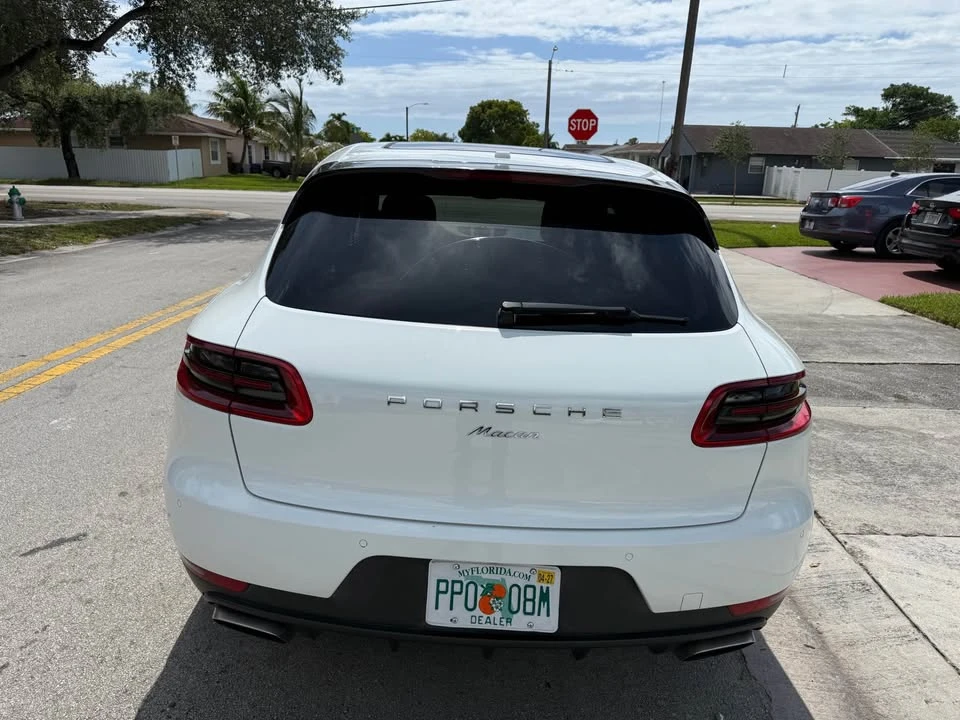 2017 Porsche Macan - Image 6 of 14