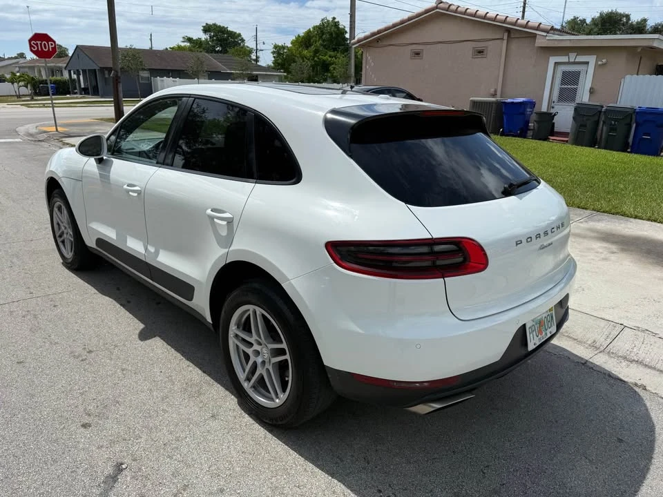 2017 Porsche Macan - Image 5 of 14
