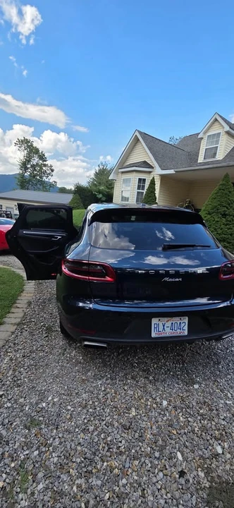 2017 Porsche Macan - Image 6 of 16