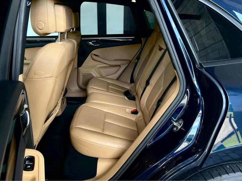 2017 Porsche Macan - Image 7 of 13