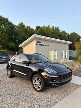 2017 Porsche Macan