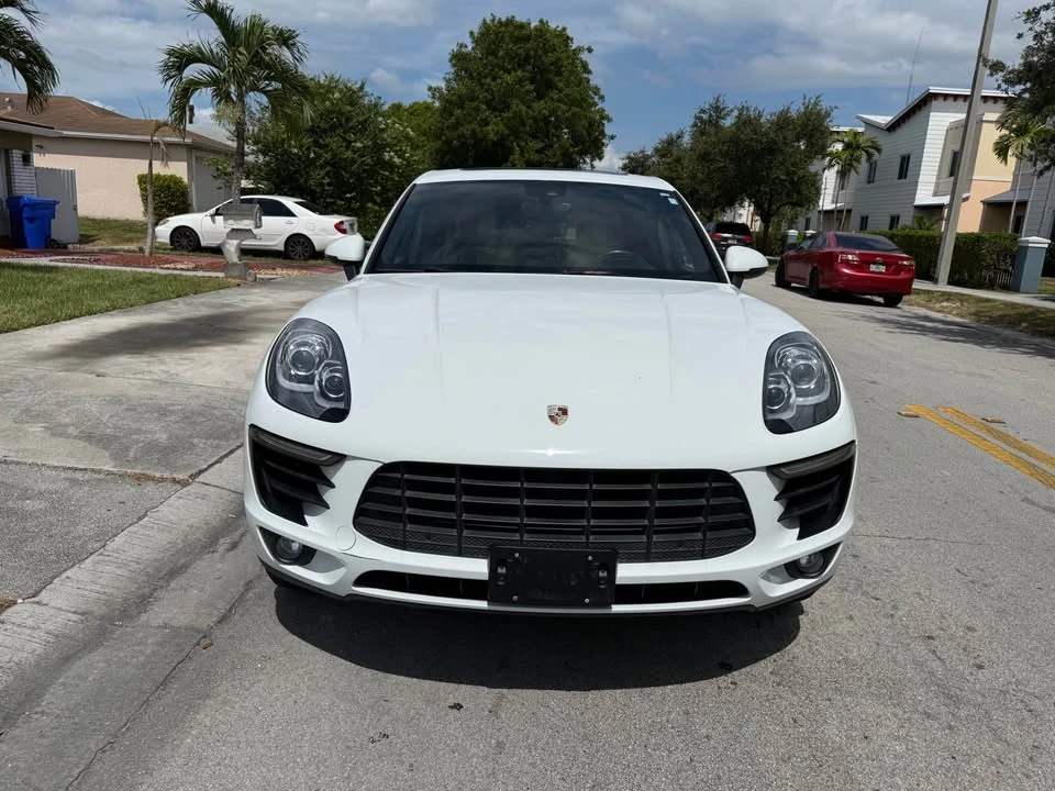 2017 Porsche Macan - Image 2 of 14