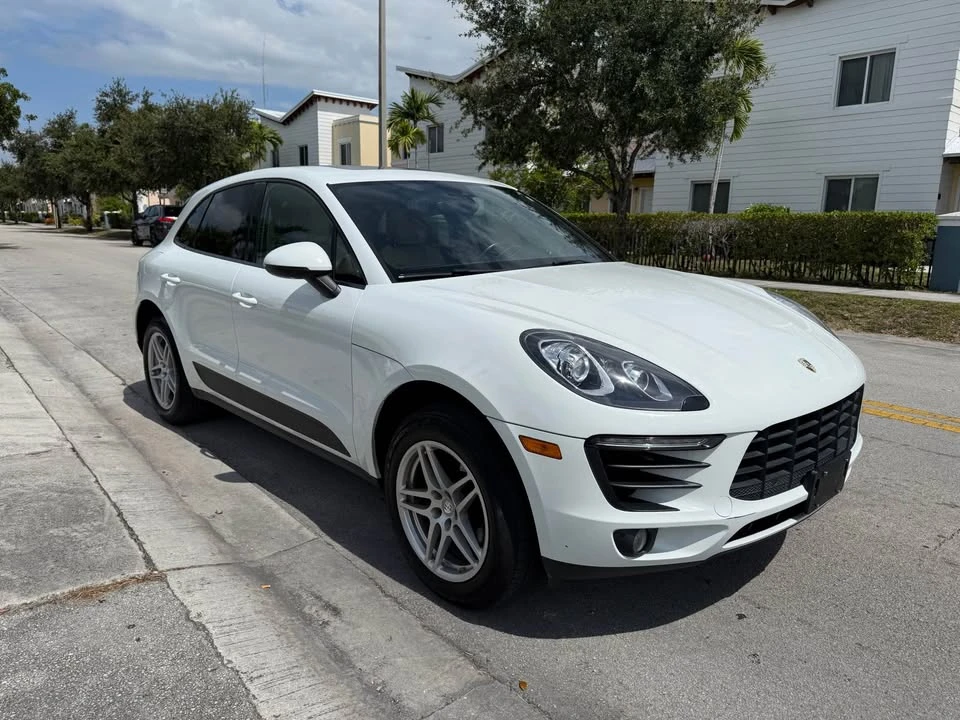 2017 Porsche Macan - Image 3 of 14