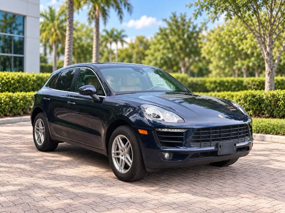 2017 Porsche Macan - Image 3 of 13