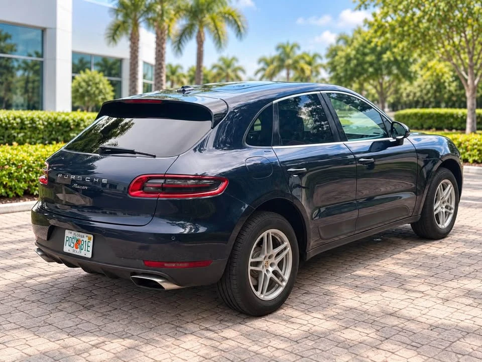 2017 Porsche Macan - Image 4 of 13