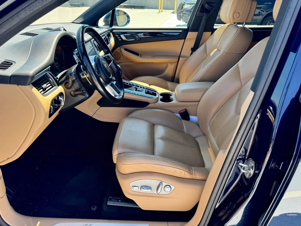 2017 Porsche Macan - Image 7 of 13