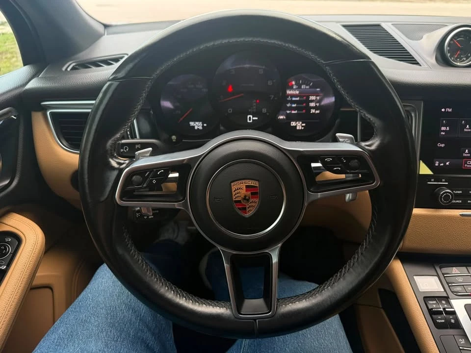 2017 Porsche Macan - Image 10 of 13