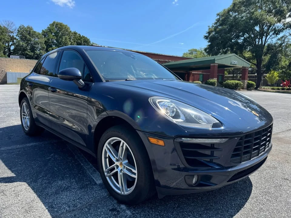 2017 Porsche Macan - Image 3 of 12
