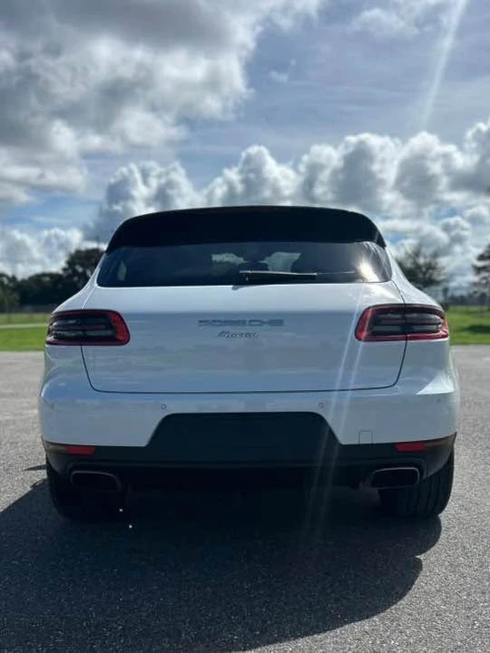 2017 Porsche Macan - Image 5 of 14