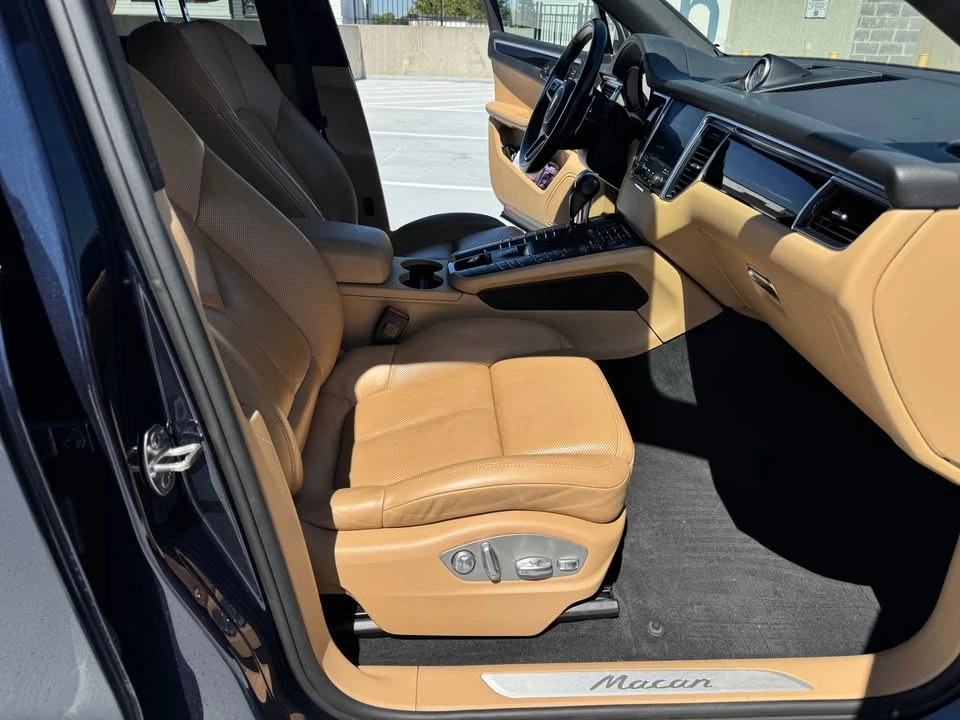 2017 Porsche Macan - Image 8 of 13