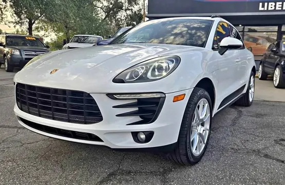 2017 Porsche Macan Macan
