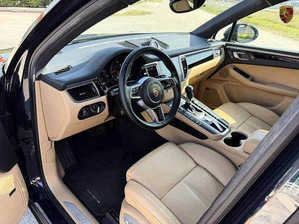 2017 Porsche Macan - Image 5 of 7