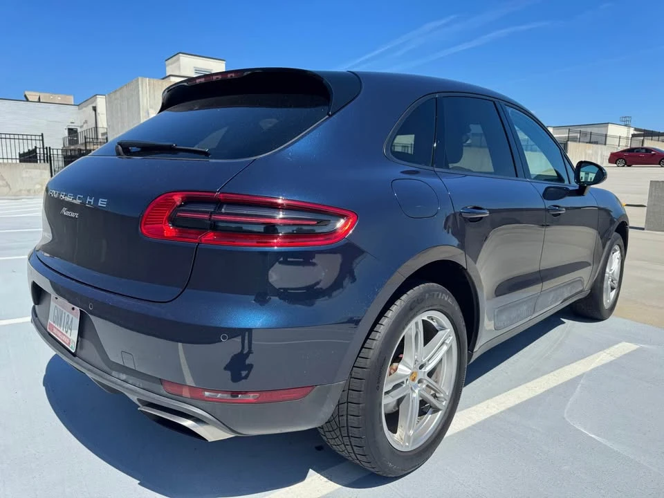 2017 Porsche Macan - Image 4 of 13