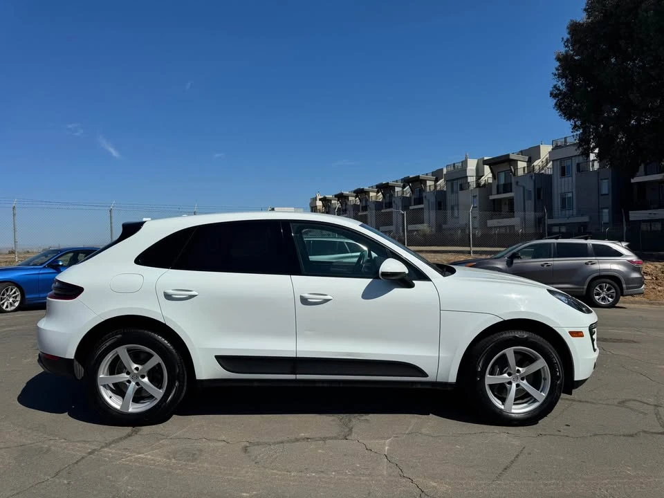 2017 Porsche Macan - Image 3 of 14