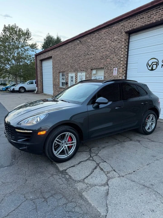 2017 Porsche Macan - Image 2 of 18