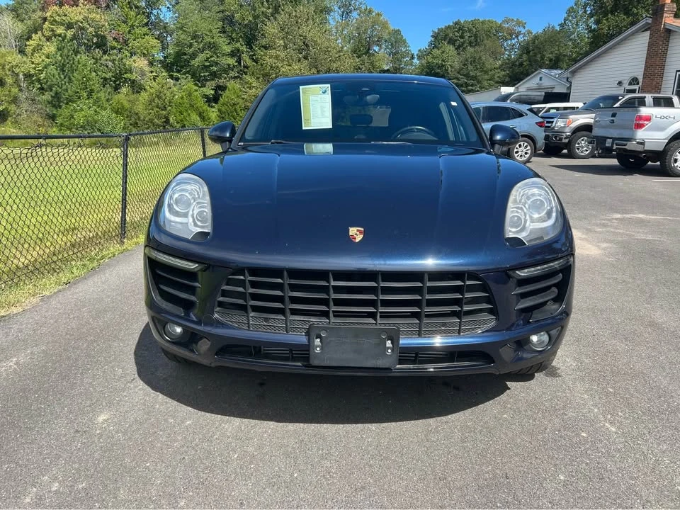 2017 Porsche Macan - Image 2 of 10