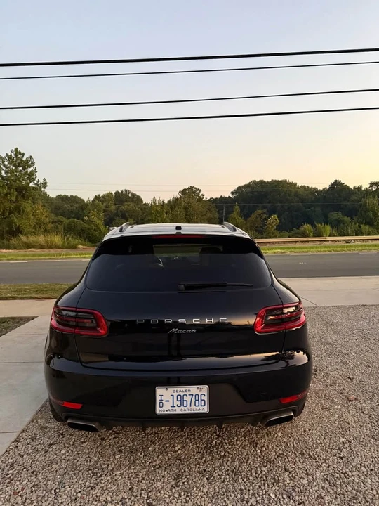 2017 Porsche Macan - Image 5 of 20