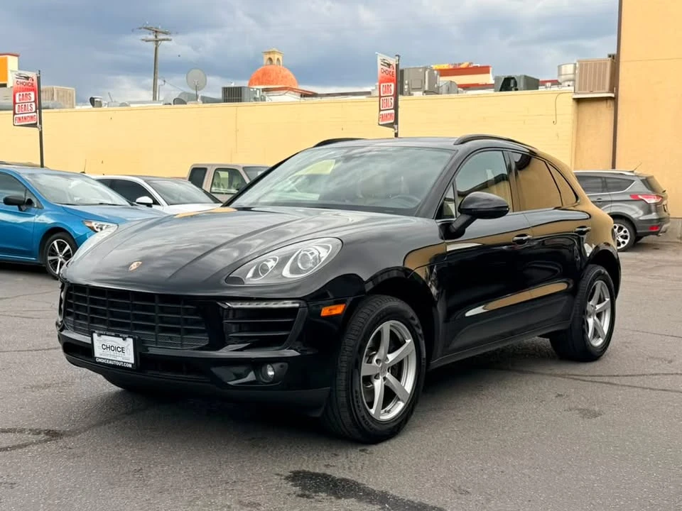 2017 Porsche Macan - Image 2 of 9