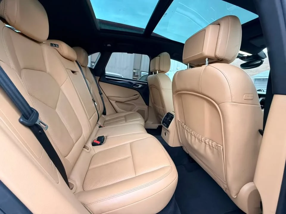 2017 Porsche Macan - Image 9 of 9