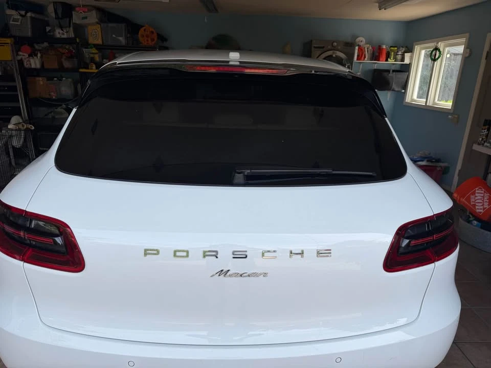 2017 Porsche Macan - Image 2 of 11