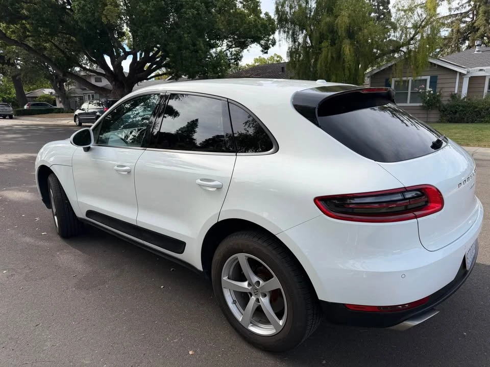 2017 Porsche Macan - Image 5 of 11