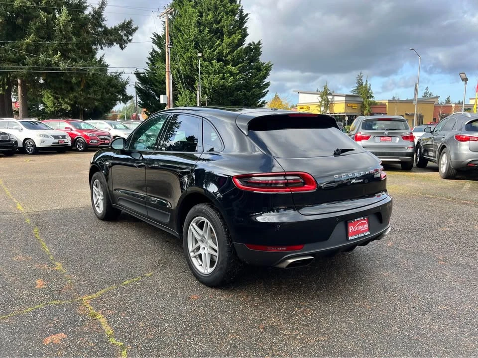 2017 Porsche Macan - Image 4 of 17