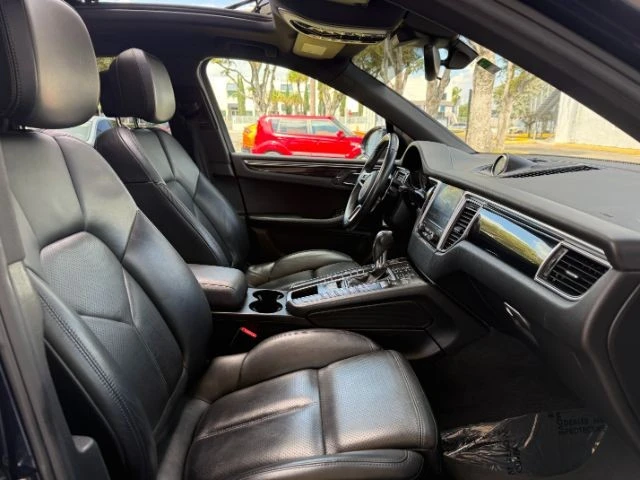 2017 Porsche Macan GTS - Image 15 of 21