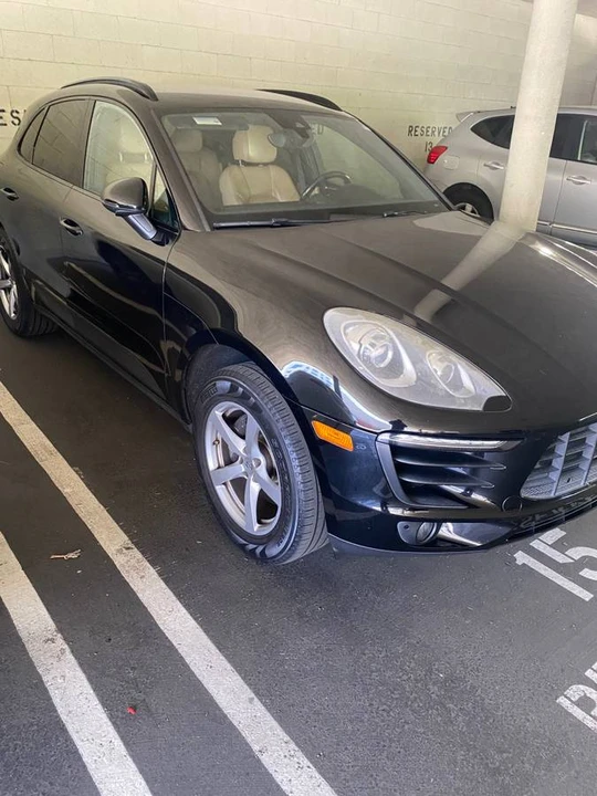 2017 Porsche Macan - Image 6 of 8