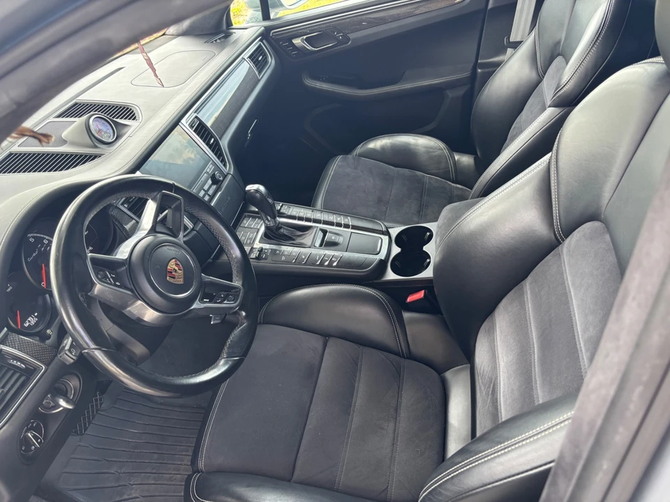 2017 Porsche Macan Turbo - Image 5 of 19