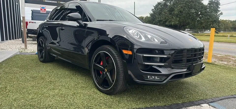 2017 Porsche Macan Turbo - Image 7 of 7