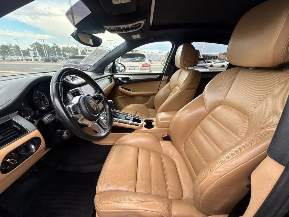 2017 Porsche Macan Turbo - Image 12 of 20