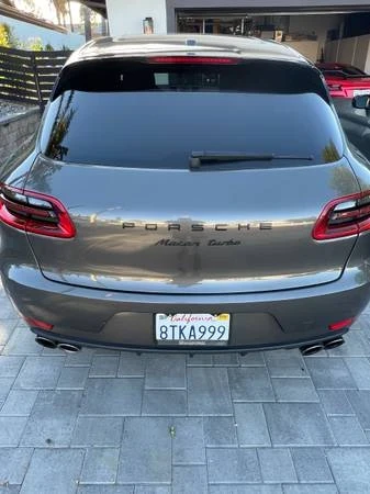2017 Porsche Macan Turbo - Image 18 of 21
