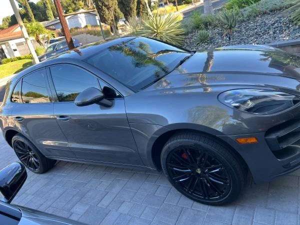 2017 Porsche Macan Turbo - Image 12 of 21