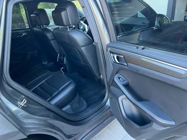 2017 Porsche Macan Turbo - Image 8 of 21