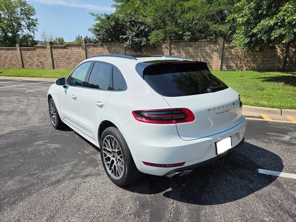 2017 Porsche Macan Turbo - Image 3 of 20