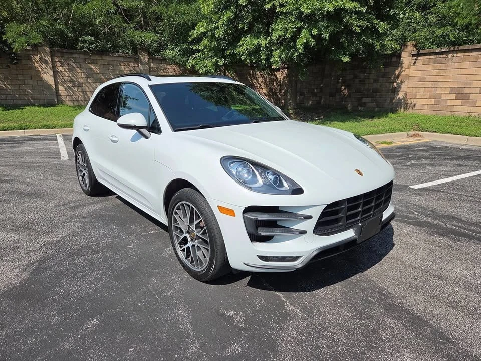 2017 Porsche Macan Turbo - Image 7 of 20