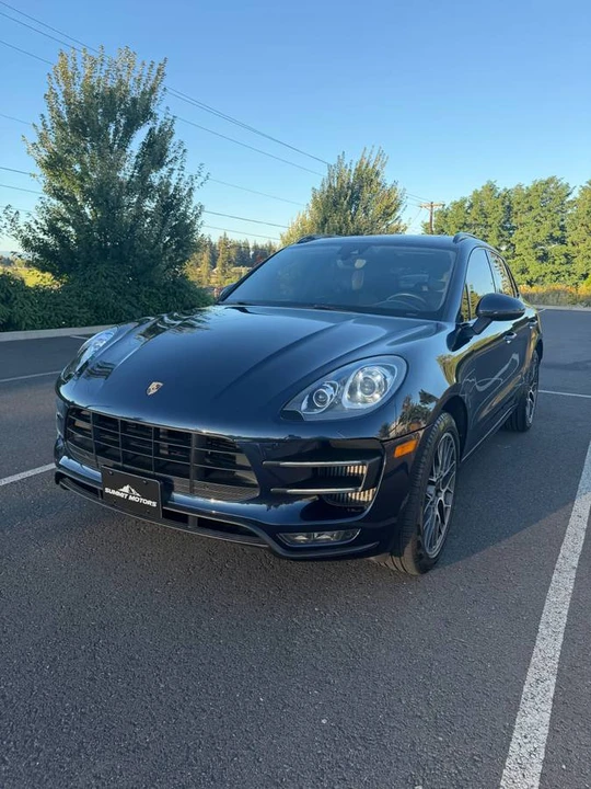 2017 Porsche Macan Turbo - Image 2 of 20