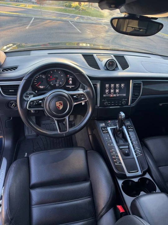 2017 Porsche Macan Turbo - Image 8 of 24