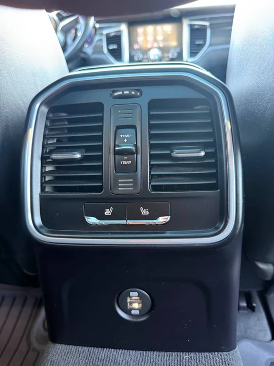 2017 Porsche Macan Turbo - Image 14 of 24