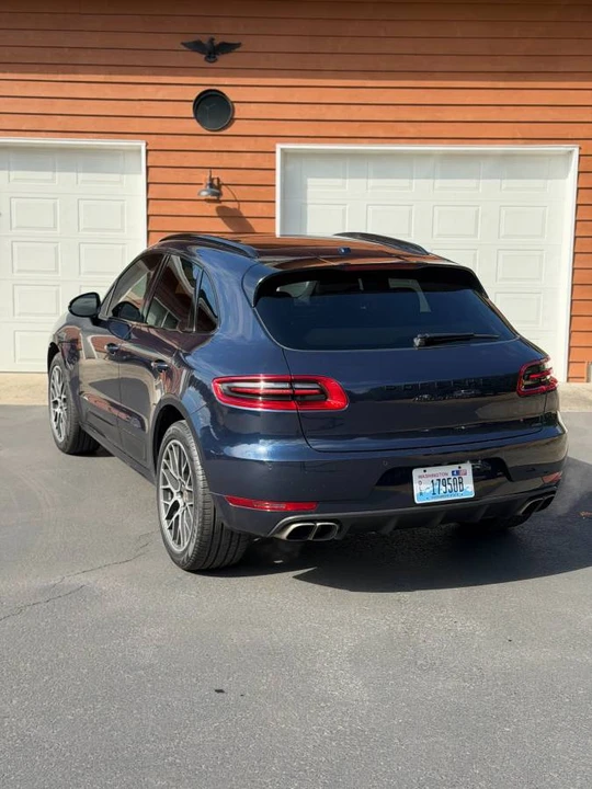 2017 Porsche Macan Turbo - Image 4 of 24